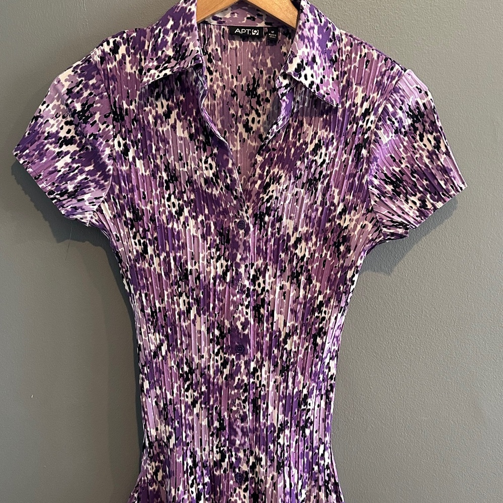 *GENTLY WORN* Vintage Y2K Womens' Apt 9 Size M Accordion Pleat Blouse